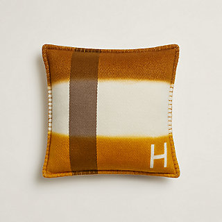 クッション 《Hダイ》 | Hermès - エルメス-公式サイト